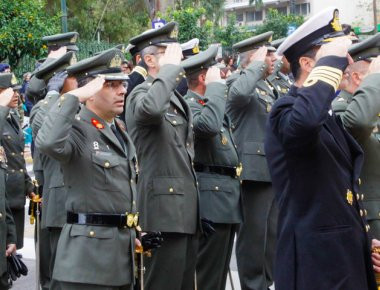 Επιστροφή αναδρομικών στα στελέχη των ΕΔ και των ΣΑ